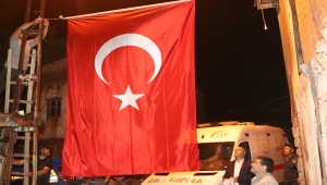 Şehit Piyade Uzman Çavuş Ömer Yıldırım'ın Sivas'taki ailesine şehadet haberi verildi