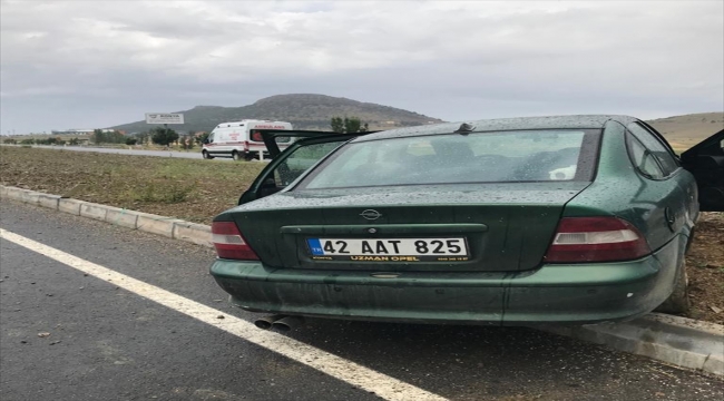Seydişehir'de refüje çarpan otomobilin sürücüsü yaralandı 