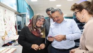 Seydişehir'de yıl sonu karma sergisi açıldı