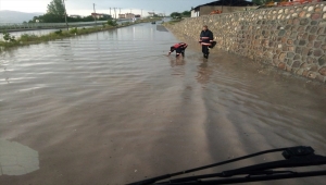 Sivas'ın Suşehri ilçesinde sağanak etkili odu