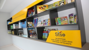 Sivas'ta bir hastanede çocuklar için kitaplık kuruldu