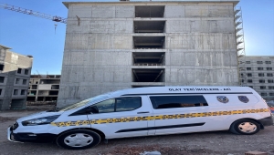 Sivas'ta inşaattan düşen işçi ağır yaralandı 