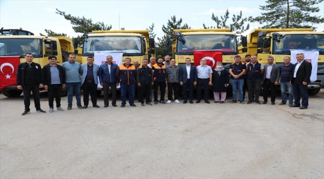 Sivas'tan sel afetinin yaşandığı Kastamonu'ya iş makinesi ve personel desteği