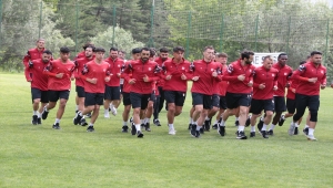 Sivasspor, yeni sezon hazırlıkları için Bolu'da kampa girdi