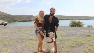 Türkiye turuna çıkan İsviçreli çift Acıgöl'de mola verdi