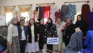 Zara'da "Hayat Boyu Öğrenme Haftası" etkinlikleri kapsamında sergi açıldı