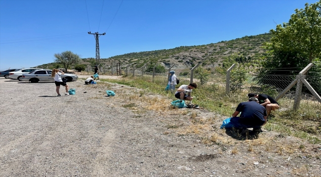 Ahbap gönüllüleri, Eskişehir'de çevre temizliği yaptı
