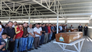 Ankara'daki kazada ölen kardeşlerin cenazeleri toprağa verildi