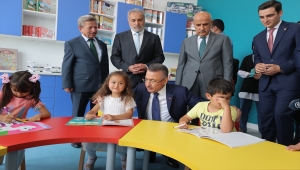 Cumhurbaşkanı Yardımcısı Oktay ve Bakan Kirişci Yozgat'ta rafting yaptı