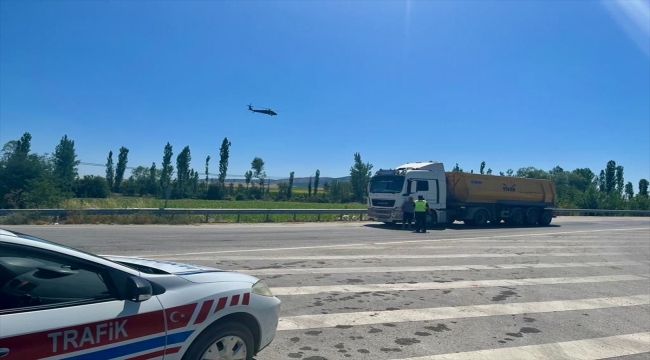 Eskişehir'de jandarma ekipleri helikopter destekli trafik denetimi gerçekleştirdi