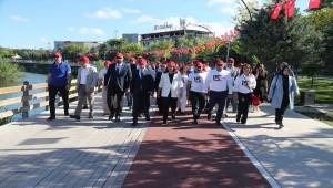 Gölbaşı'nda 15 Temmuz Demokrasi ve Milli Birlik Günü dolayısıyla yürüyüş yapıldı