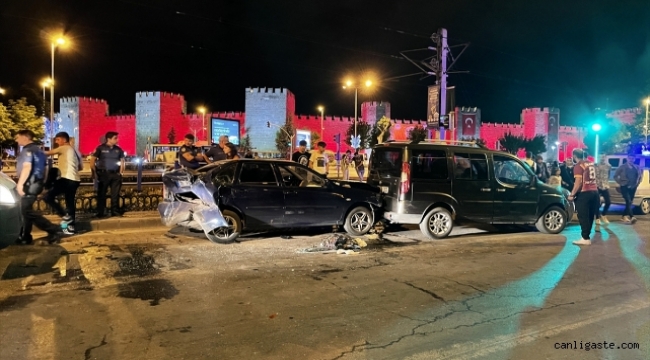 Kayseri'de 4 aracın karıştığı zincirleme kazada 4 yaralı