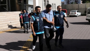 Kayseri'de kiralanan araçlar için aldıkları senetlerle dolandırdılar