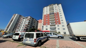 Kayseri'de mutfakta kombiden çıkan yangını söndürmeye çalışan çift yaralandı