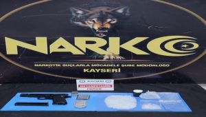 Kayseri'de uyuşturucu ticareti yapan 2 zanlı yakalandı