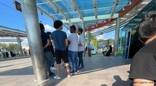 Kayseri İldem tramvayında sadece biri Türk, gerisi yabancı