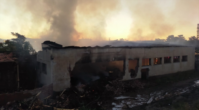 Kırıkkale'de depoda çıkan yangın hasara yol açtı