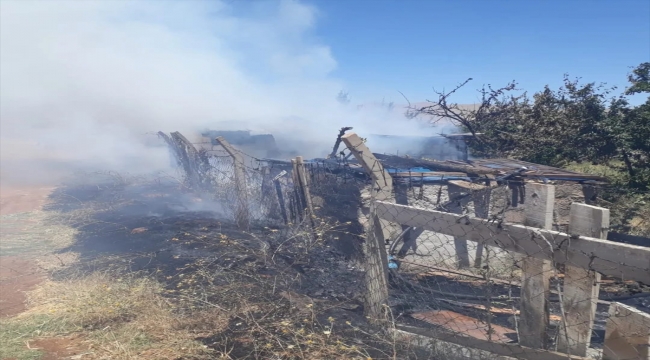 Kırşehir'de müstakil evin bahçesinde çıkan yangın söndürüldü