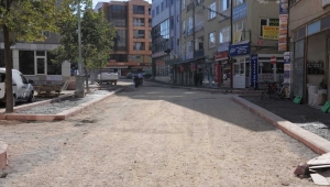 Kırşehir'de yol yenileme ve asfalt çalışmaları devam ediyor