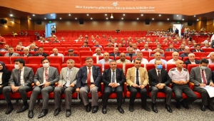 Kırşehir Valisi Buhara, muhtarlarla buluştu