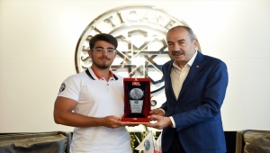 KTO Başkanı Gülsoy, YKS sayısal birincisi Bakla'yı konuk etti