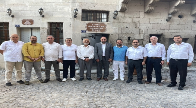 Milletvekili Karayel, Kayseri Gönüllü Kültür Kuruluşları Derneği'ni ziyaret etti