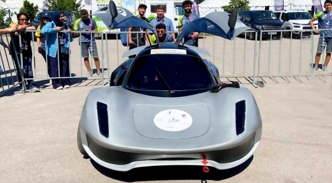 Selçuk Üniversitesi'nin elektrikli arabası "Alparslan"a TÜBİTAK'tan ödül