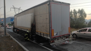 Seydişehir'de seyir halindeki tırda yangın