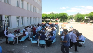 Zara'da imam hatip lisesi mezunları bir araya geldi