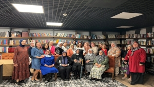 AK Parti Eskişehir Milletvekili Emine Nur Günay, kadınlarla bir araya geldi 