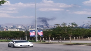 Başkentte hurda yüklü kamyonda yangın çıktı