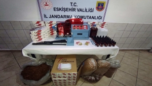 Eskişehir'de kaçak sigara ve alkol ele geçildi