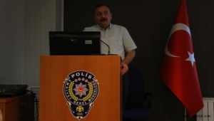 Kayseri'de öğretmenlere dijital okuryazarlık eğitimi verildi 