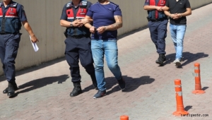 Kayseri'de pasta kutusuna gizlenmiş uyuşturucu bulundu: 2 kişi tutuklandı