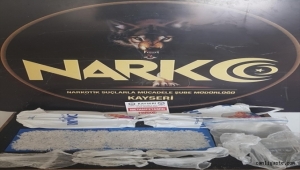 Kayseri'de salça bidonuna gizlenmiş uyuşturucu ele geçirildi