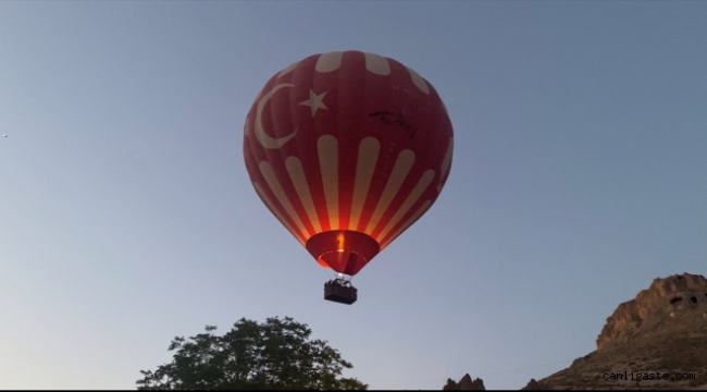 Kayseri Soğanlı Vadisi'nde sıcak hava balonları havalandı