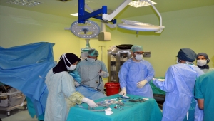 Kırşehir'de kol ağrısı çeken hastaya kas nakli yapıldı