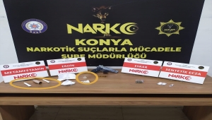 Konya'da boya tüplerine uyuşturucu gizledikleri iddiasıyla yakalanan 2 zanlı tutuklandı