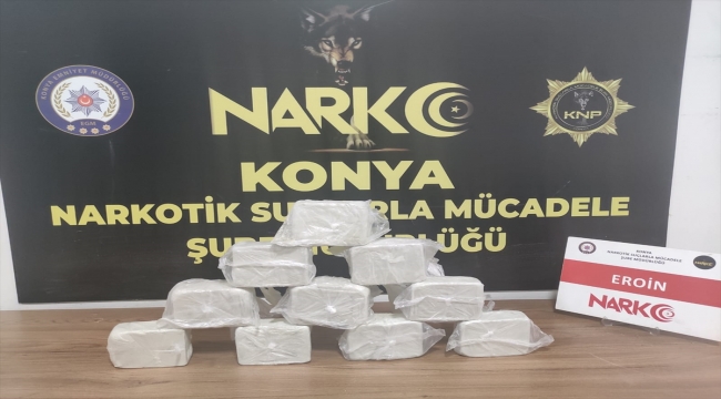 Konya'da uyuşturucu ticareti yaptıkları öne sürülen 6 şüpheli tutuklandı