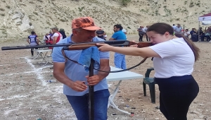 Nallıhan'da düzenlenen festival kapsamında atış turnuvası yapıldı 