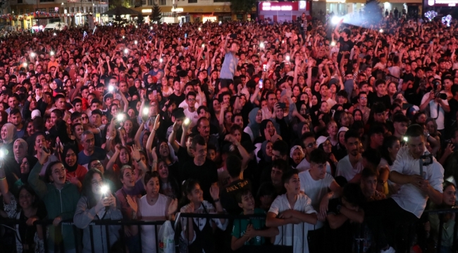 Sivas'ta "Gardaşlık Festivali" konserle sona erdi