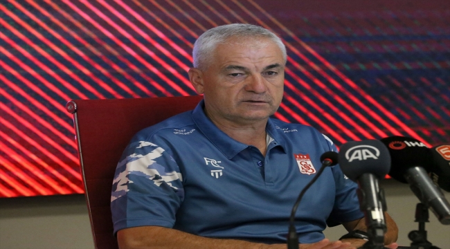 Sivasspor Teknik Direktörü Çalımbay'dan transfer değerlendirmesi: 