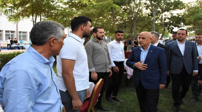 Tarım ve Orman Bakanı Kirişci, Aksaray'da teşkilat buluşması programında konuştu: 