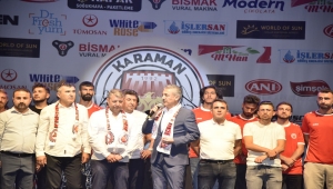 Vali Akkoyun Karaman FK'nin 2022 - 2023 Futbol Sezonu Açılış Programı'na katıldı