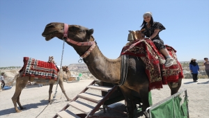 Yaz stajı için Türkiye'ye gelen yabancı öğrenciler Kapadokya'yı gezdi