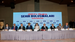AK Parti'li Karaaslan, Eskişehir'de "2023'e Doğru Şehir Buluşmaları" programında konuştu: