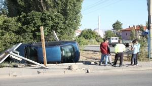 Çubuk'ta trafik kazasında 2 kişi yaralandı