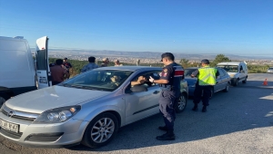Eskişehir'de jandarma ekiplerince yol denetimleri yapıldı