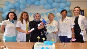 Eskişehir'de prematüre bebek 6 ay sonra "mezuniyet belgesi" ile taburcu edildi