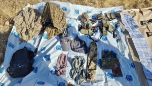 GÜNCELLEME - Hakkari'de 2 terörist etkisiz hale getirildi, biri yakalandı